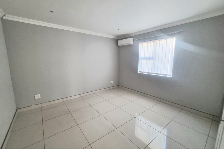 To Let 2 Bedroom Property for Rent in Berea Eastern Cape